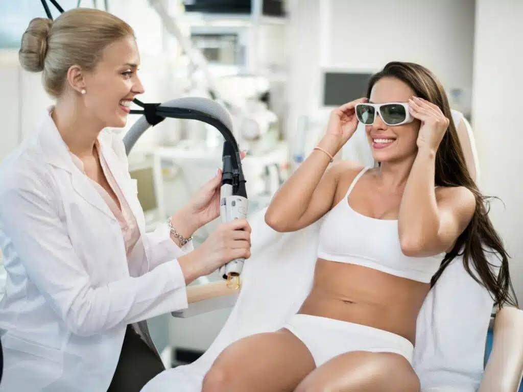 Comment Prévenir et Traiter les Poils Incarnés sur le Pubis : Guide Complet 4 epilation du maillot au laser 6 choses a savoir